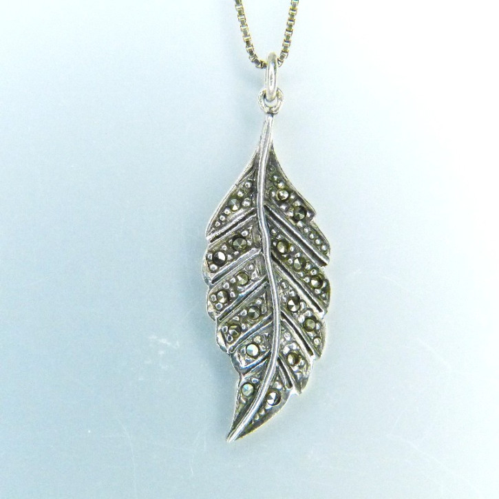 Silberanhänger mit Markasit