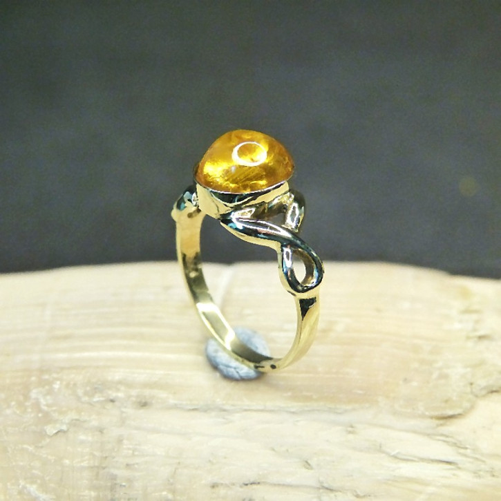 Goldring 333/- mit Bernstein W18,2