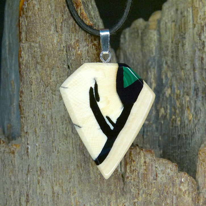 kantiger Mammut-Anhänger mit Malachit