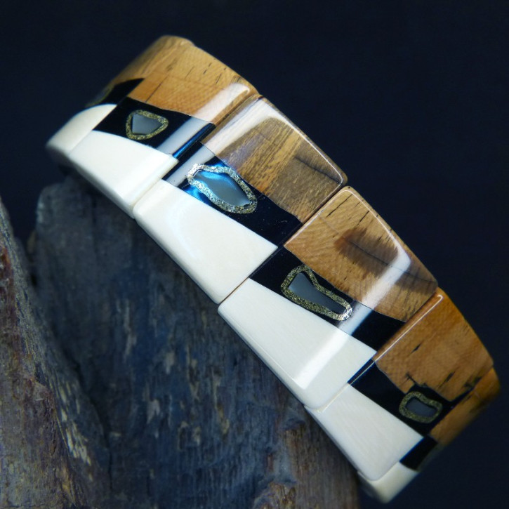 Mammut-Armband mit Jade und tollen Färbungen