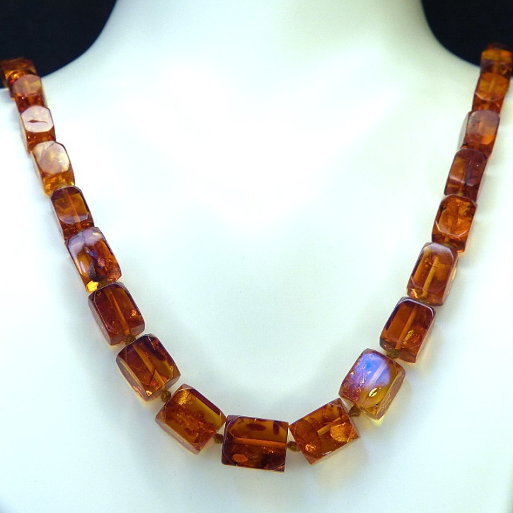 Quaderkette aus Naturbernstein ca. 67cm