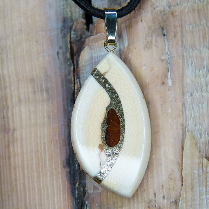 Mammut-Anhänger cremefarben mit Bernstein