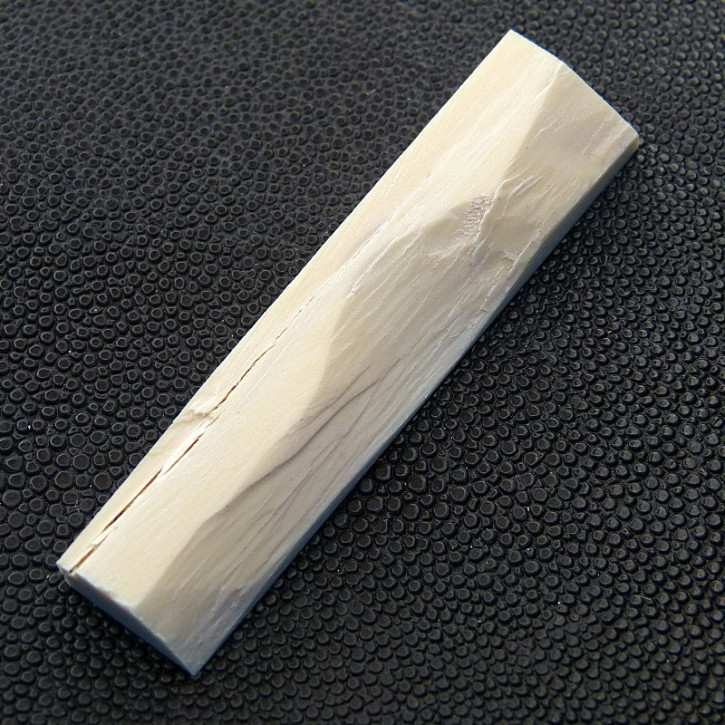 Mammut-Zuschnitt ca. 68,5 x 14,5 x 7mm