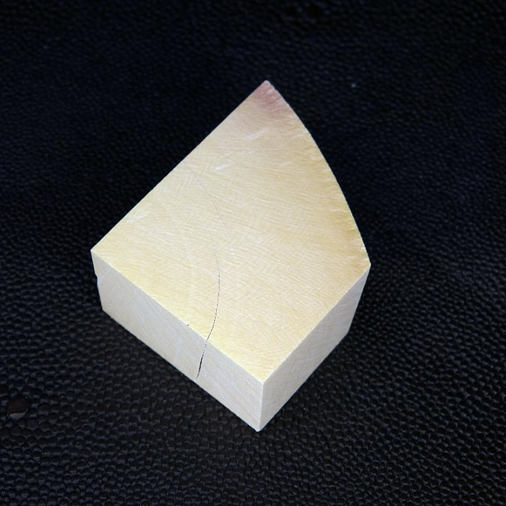 Mammut-Zuschnitt ca. 26 - 46 x 37 x 22,5mm