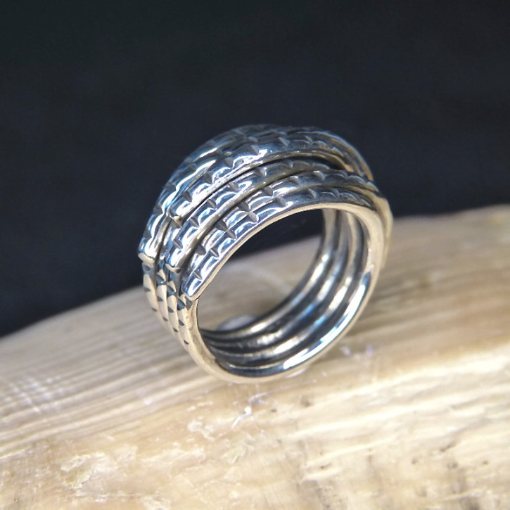 Silberring "gewickelt" W18,8