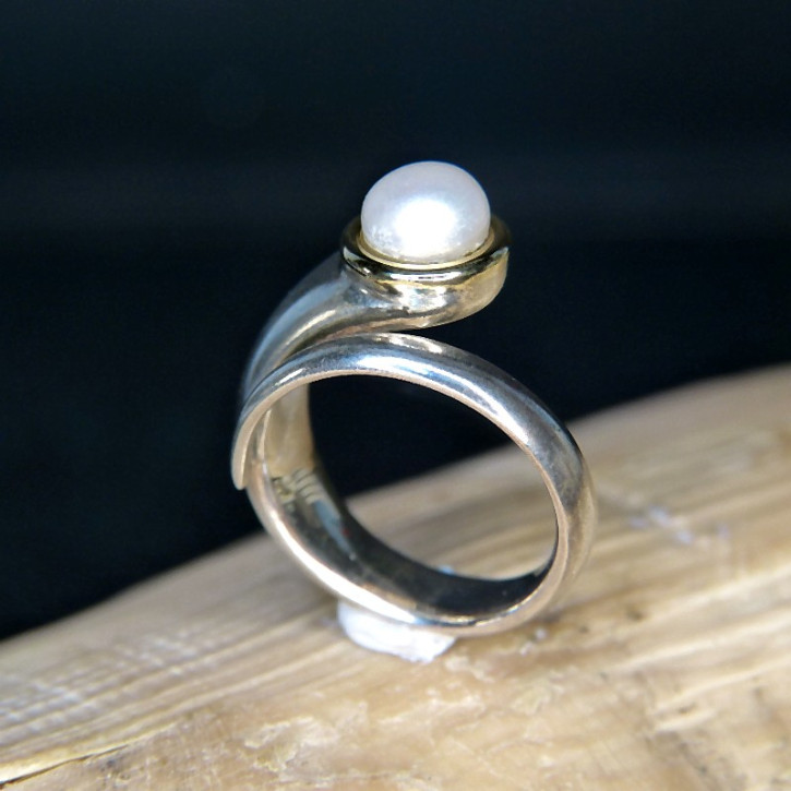 Silberring matt mit Perle W16,5 bis 17,5