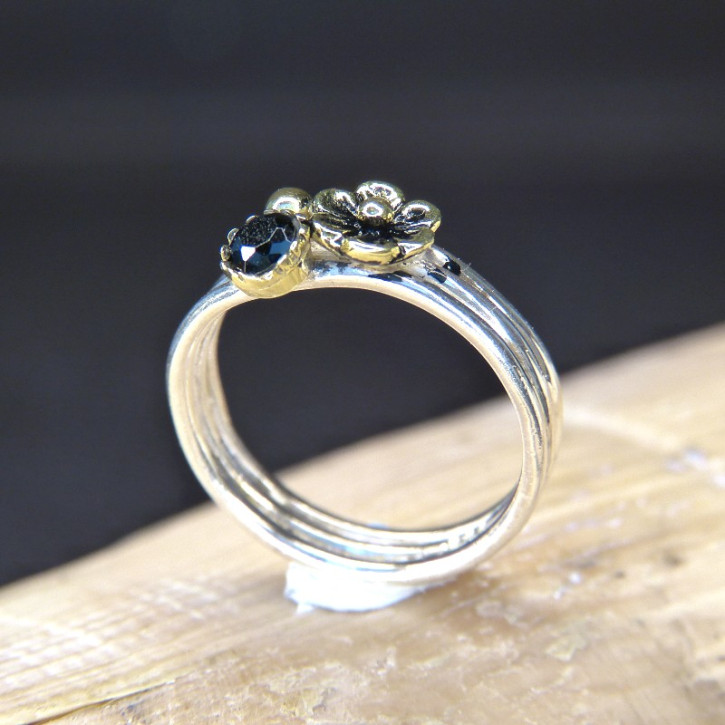 Silberring mit Teilvergoldung, Perle oder Granat