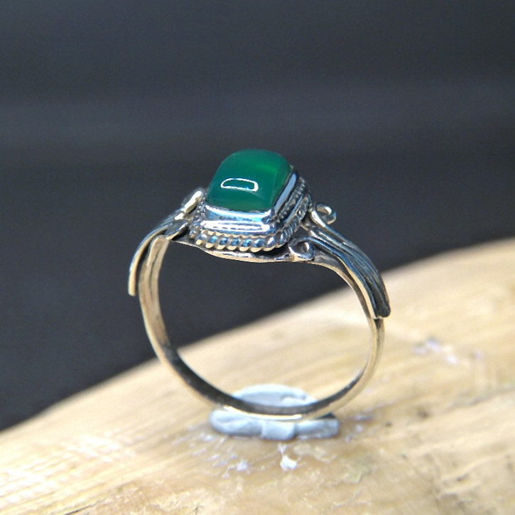Silberring mit grünem Achat W17,5