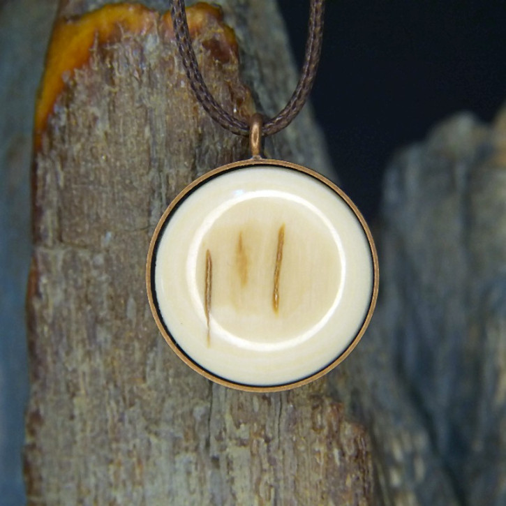 Kupferanhänger mit Mammut-Rinde