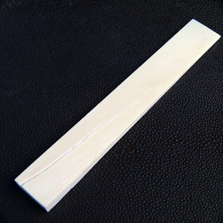 Mammut-Keil mit Riss ca. 120 x 18,4 x 6 - 1mm
