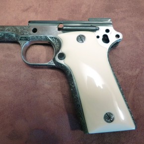 Griffschalen für Pistolen und Revolver