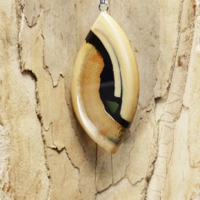 Anhänger mit kleiner Jade