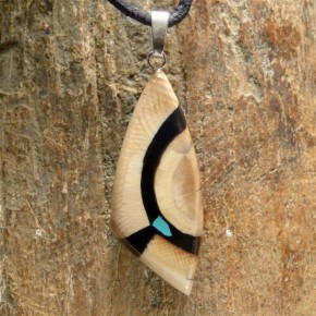 Mammut-Anhänger mit Türkis