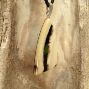 Mammut-Anhänger stark gemasert mit Jade