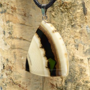 Mammut-Anhänger mit Jade