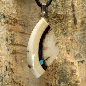 Mammut-Anhänger mit toller Maserung