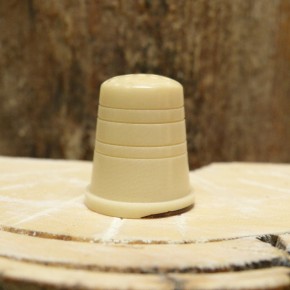 Fingerhut aus Tagua-Nuss