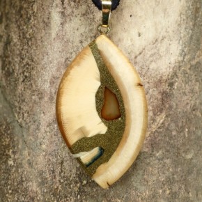 Mammut-Anhänger mit toller Färbung und Bernstein