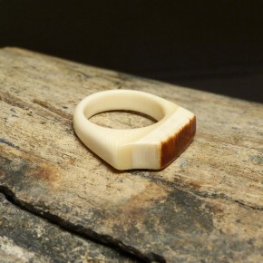 Mammut-Ring mit brauner Rinde W16,8