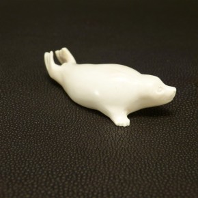 Seehund aus Mammut-Elfenbein