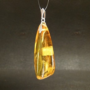 Bernstein-Anhänger klar