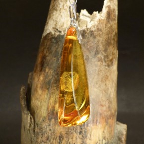 Bernstein-Anhänger klar