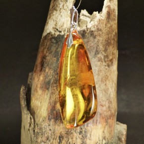 Bernstein-Anhänger klar