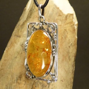 Bernsteinanhänger mit Jugendstilfassung