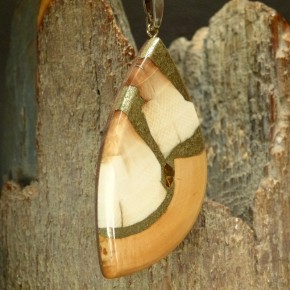 großer Mammut-Anhänger mit toller Färbung