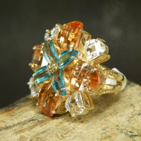 auffälliger Ring mit Zirkonia W17,8