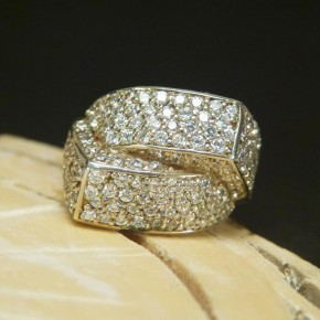 edler Silberring mit gefassten Zirkonia W17,8