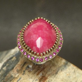 auffälliger Silberring mit Rubin W18,8