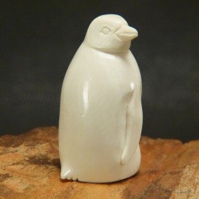 Pinguin aus Mammut-Elfenbein