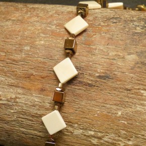 Collier mit Mammut und Hämatit