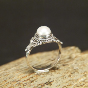 Silberring mit Süßwasserperle Größe 56 (Ø ca. 17,8 mm)