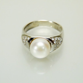 Silberring mit weißer Süßwasserperle W 18,8