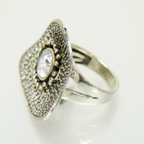 Silberring mit Weißtopasen W 17,5