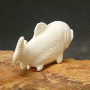 Fisch fein geschnitzt