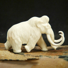 helles Mammut mit feinem Fell