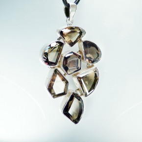 großer Silberanhänger mit Rauchtopas