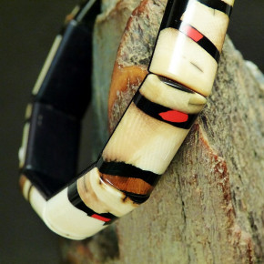 schmales Mammut-Armband mit Koralle