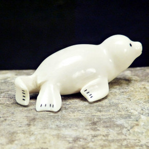 Robbe aus hellem Mammut