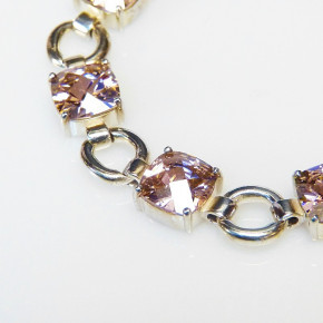 Silberarmband mit pinkfarbenen Zirkonia