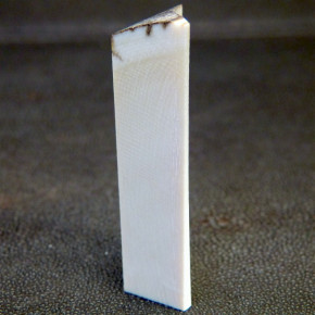 Mammut-Dreikant ca. 60x23x16,5mm