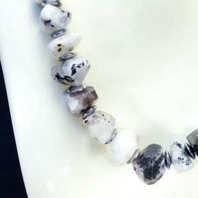 rustikale Kette aus Mondstein mit Hämatit