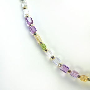 Zarte Steinkette multicolor