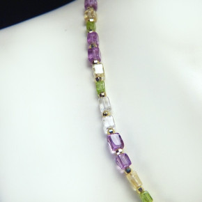 Zarte Steinkette multicolor