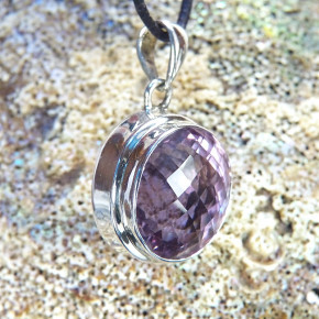 fein facettierter Amethyst in Silber 925/-