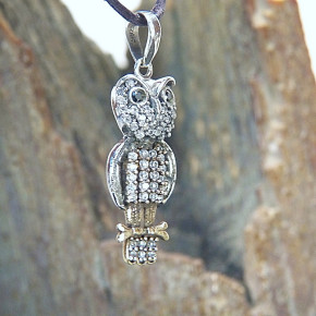 Eulen-Anhänger mit Weißtopasen