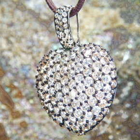 Herzanhänger aus Silber mit Zirkonia